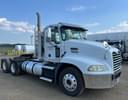 2010 Mack CXU613 Image