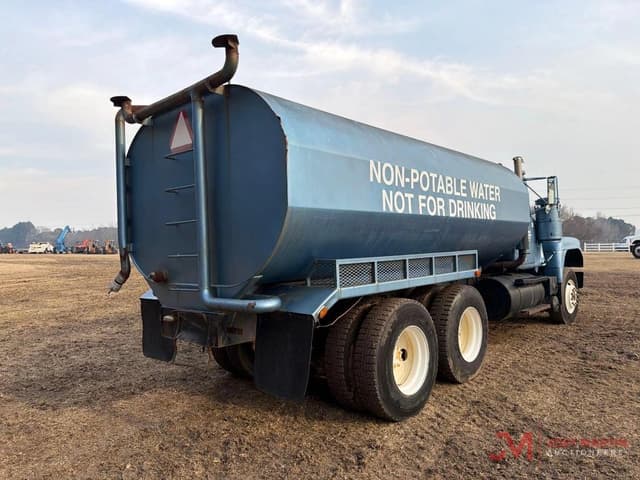 Image of Mack RS686LST equipment image 2