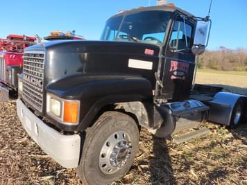 Main image Mack CH613