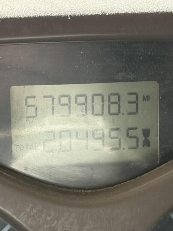 Image of Mack CX613 equipment image 4