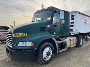 2025 Mack CXU612 Image