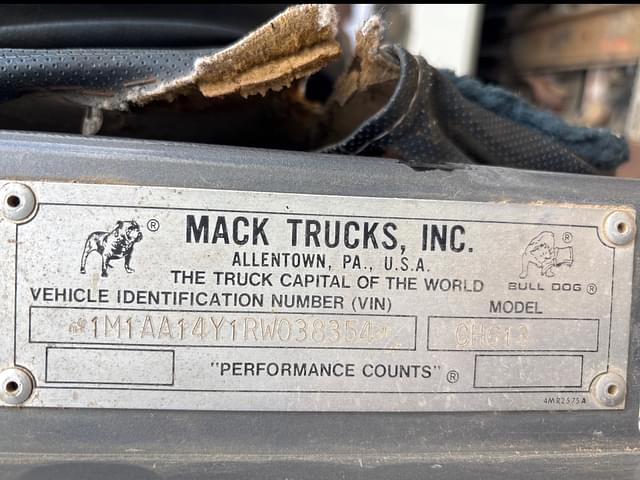 Image of Mack CH613 equipment image 4