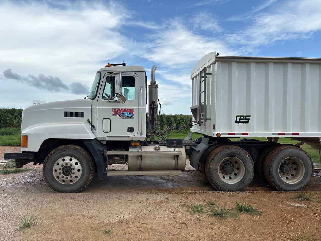 Image of Mack CH613 Primary image