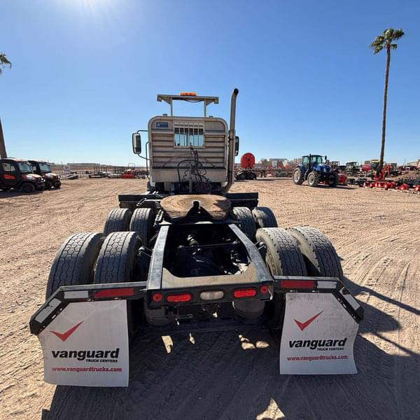 Image of Mack CXU613 equipment image 3