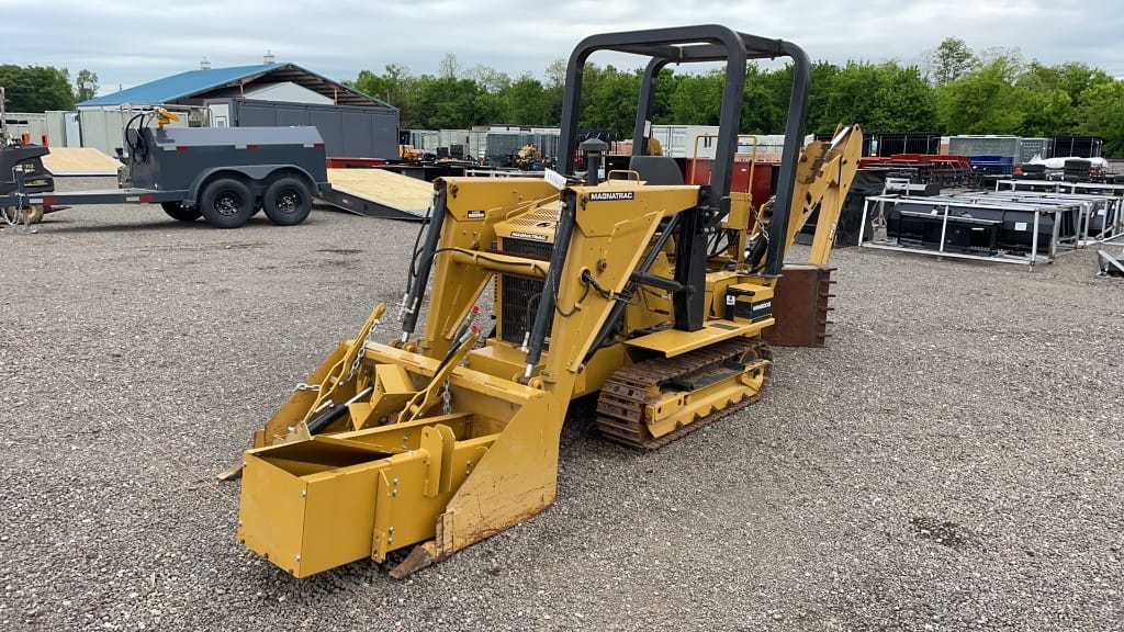 Main image Magnatrac MH8000