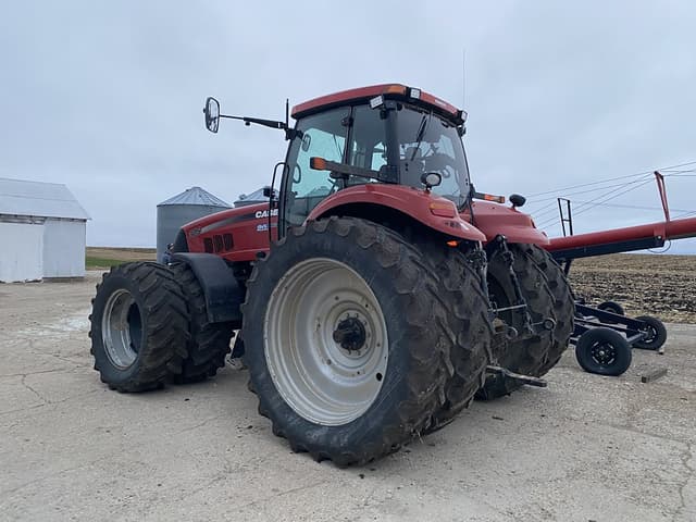 Image of Case IH Magnum 305 equipment image 4
