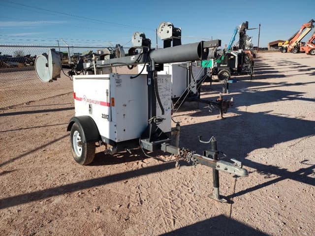 Image of Magnum MLT3060M equipment image 3