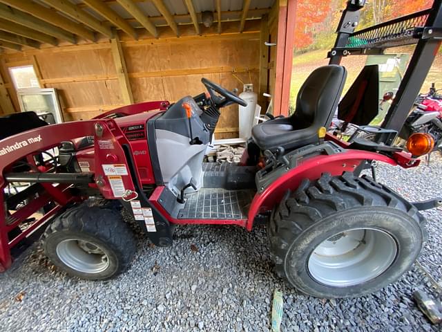 Image of Mahindra Max 26XL equipment image 2