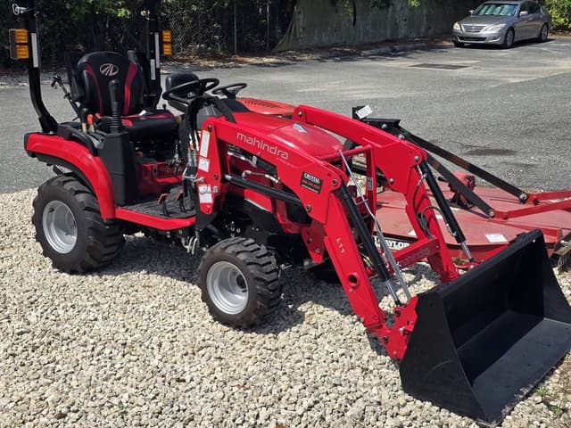 Image of Mahindra 1120 HST equipment image 1