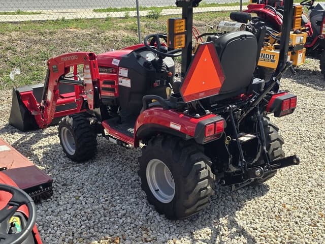 Image of Mahindra 1120 HST equipment image 3