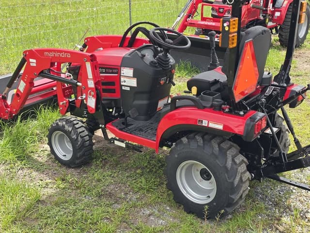 Image of Mahindra 1120 HST equipment image 2