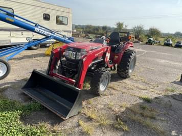 Main image Mahindra 1526