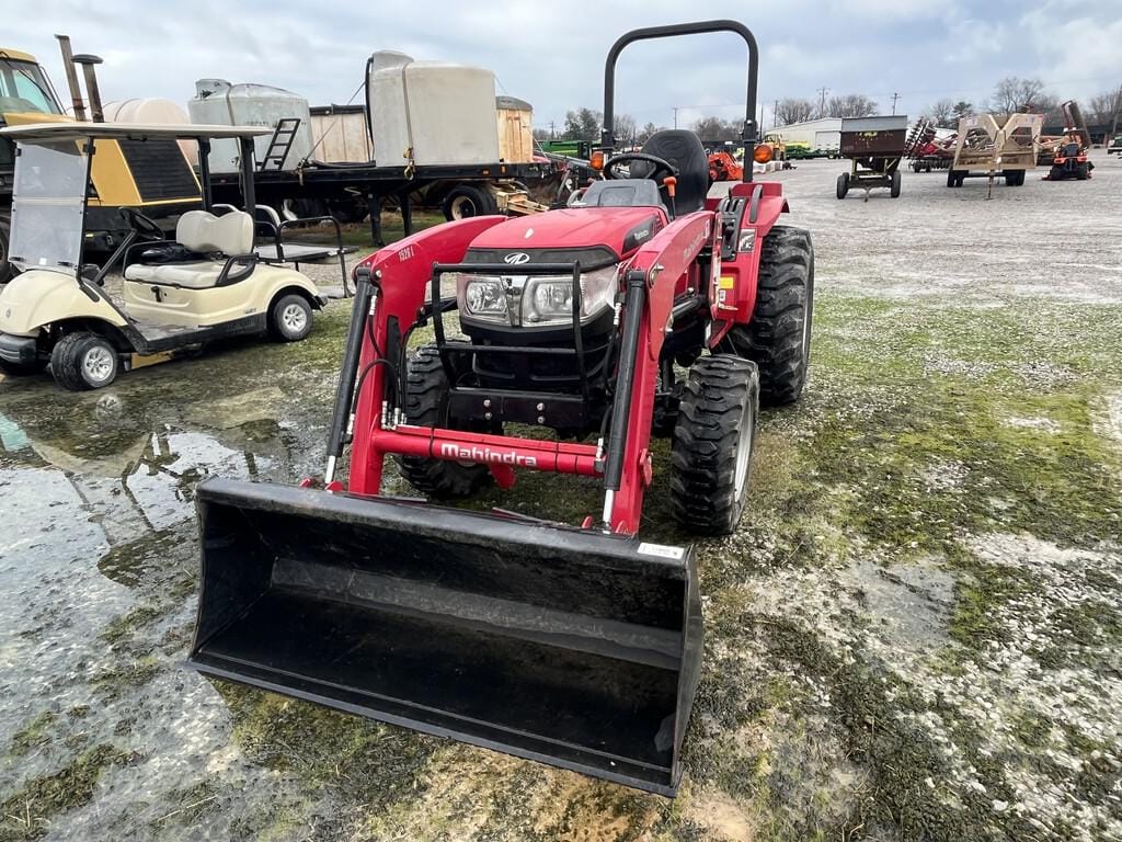 Main image Mahindra 1526