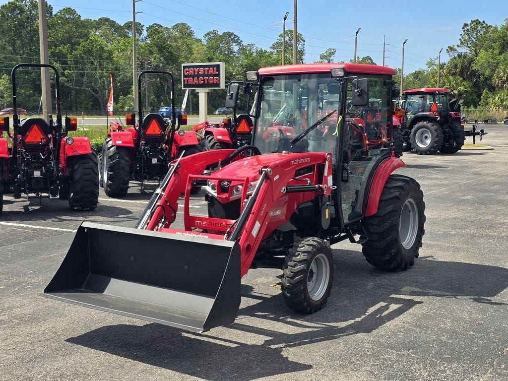 2026 Mahindra 1640 HST Equipment Image0