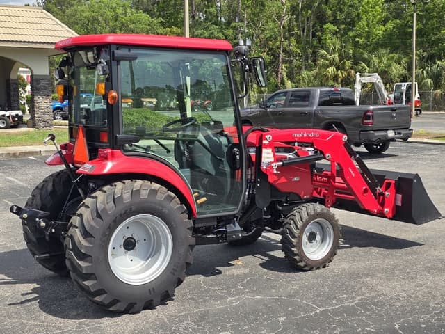 Image of Mahindra 1640 HST equipment image 2