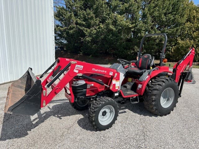 Image of Mahindra 1626 equipment image 1