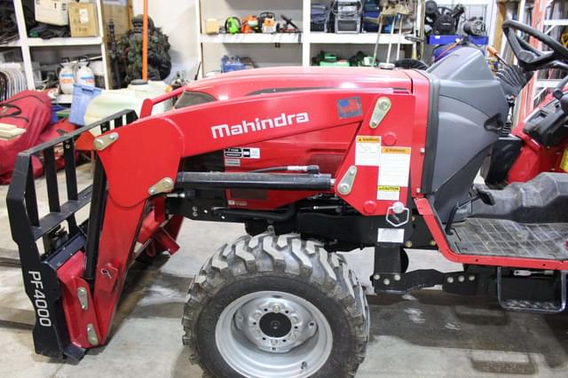 Image of Mahindra 1626 equipment image 1