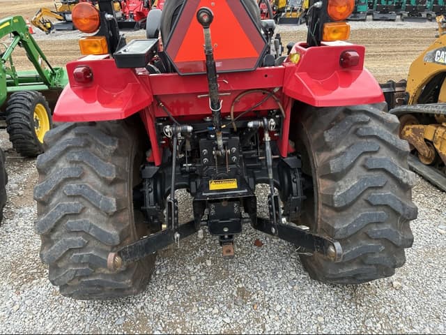 Image of Mahindra 1626 HST equipment image 4