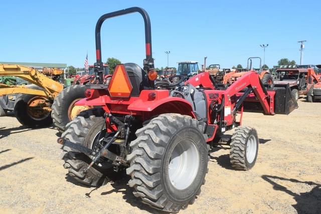 Image of Mahindra 1626 HST equipment image 2