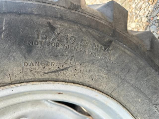 Image of Mahindra 1626 equipment image 4