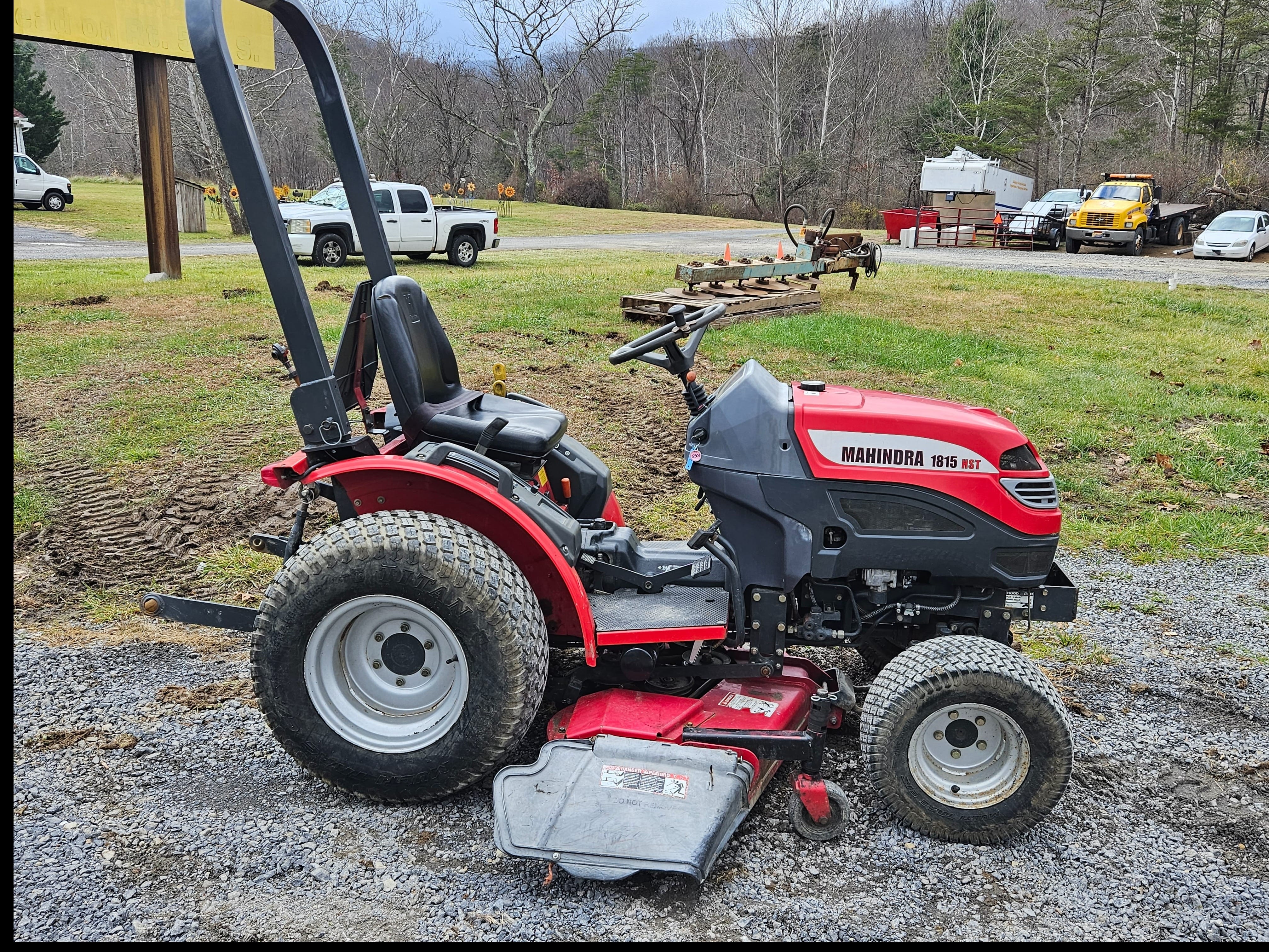 Main image Mahindra 1815