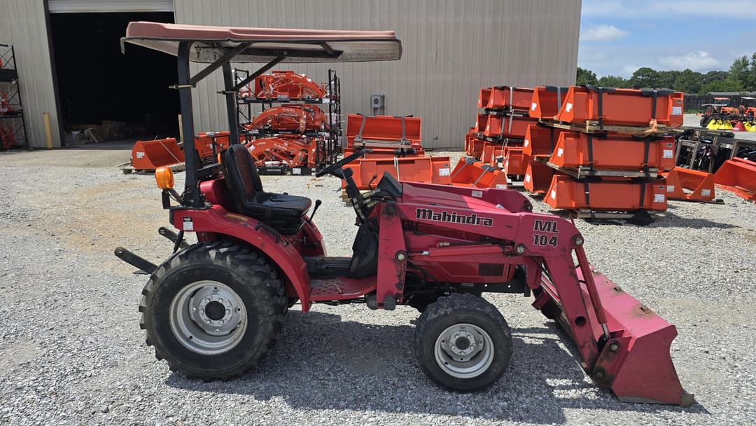 Image of Mahindra 2015 Image 1