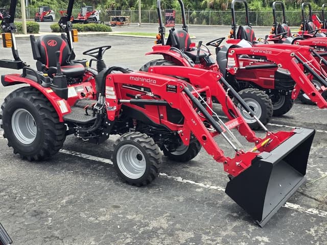 Image of Mahindra 2126 HST equipment image 1