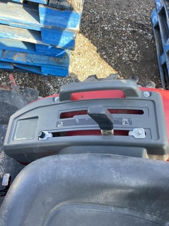 Image of Mahindra Max 22 equipment image 4