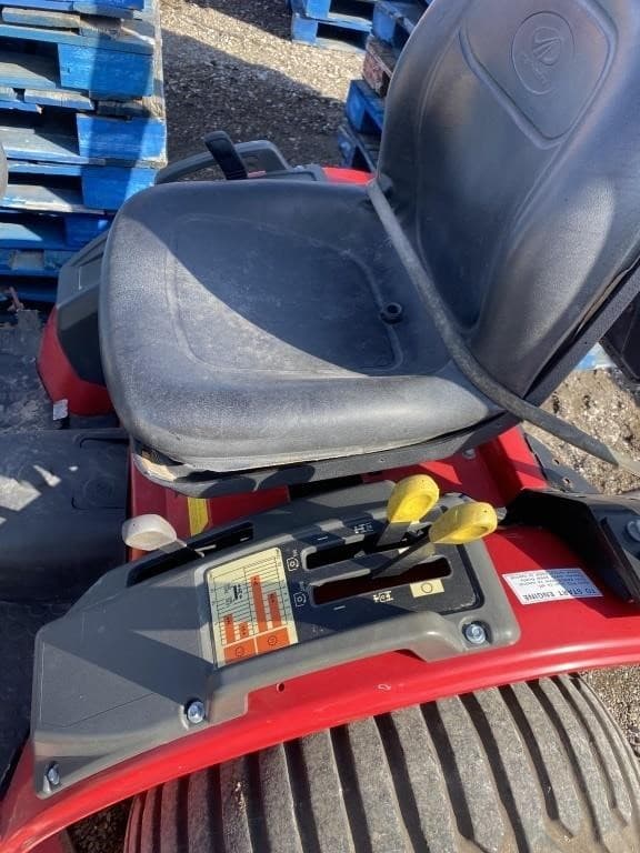 Image of Mahindra Max 22 equipment image 3