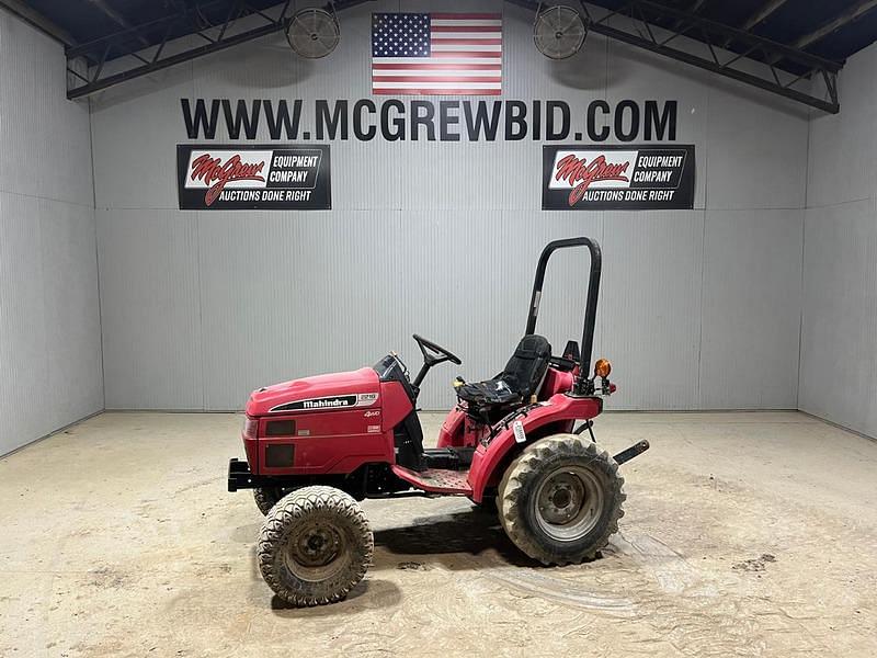 Image of Mahindra 2216 Primary image