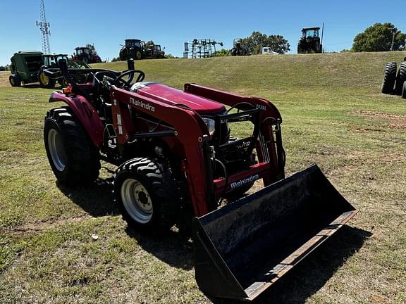 Image of Mahindra 2538 equipment image 3