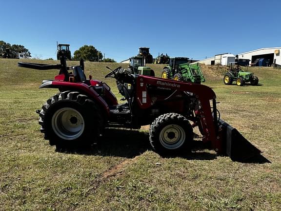 Image of Mahindra 2538 equipment image 4