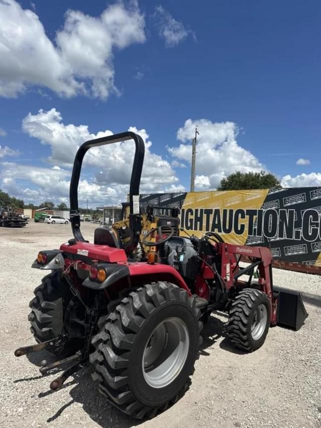 Image of Mahindra 2538 equipment image 3