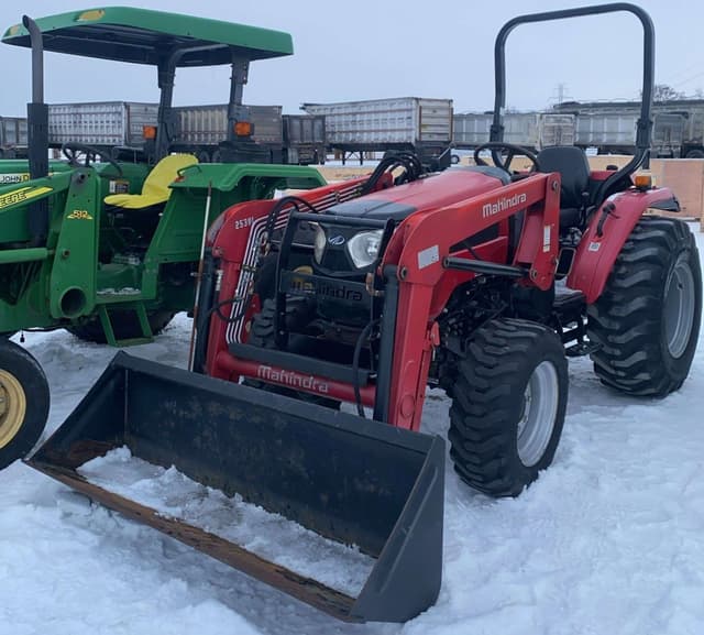 Image of Mahindra 2538 equipment image 1