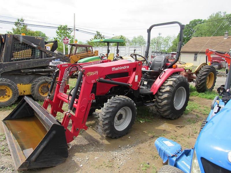 Image of Mahindra 2540 Primary image