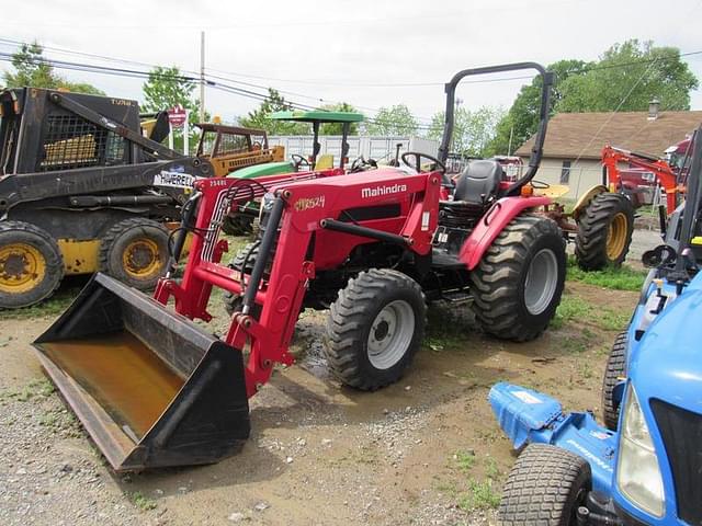 Image of Mahindra 2540 equipment image 1