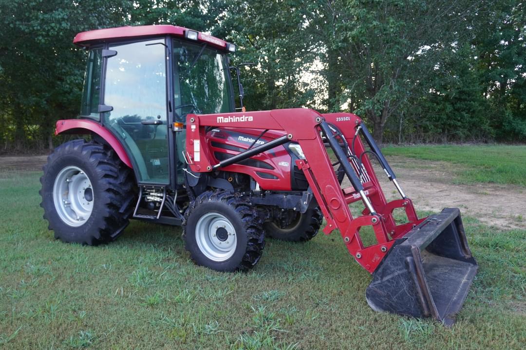 Image of Mahindra 2555 Primary image