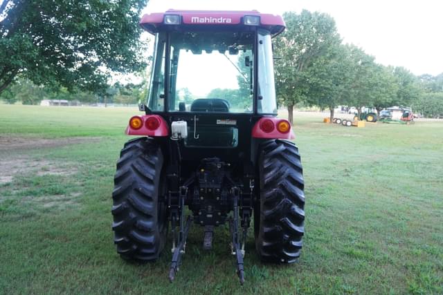 Image of Mahindra 2555 equipment image 3