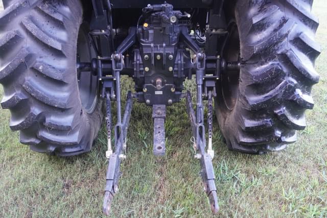 Image of Mahindra 2555 equipment image 4