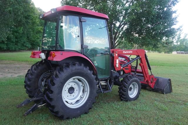Image of Mahindra 2555 equipment image 2