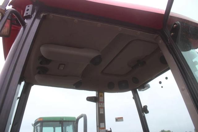 Image of Mahindra 2555 equipment image 4