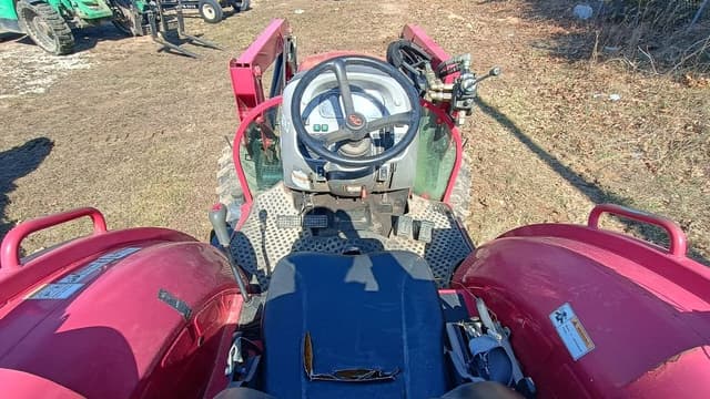 Image of Mahindra 2555 equipment image 2