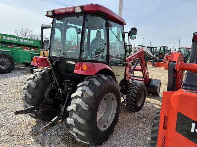 Image of Mahindra 2555 equipment image 2