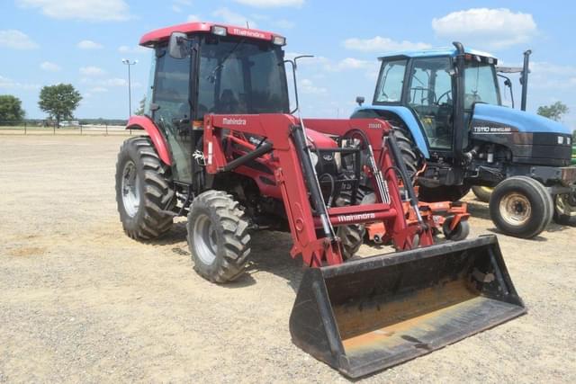 Image of Mahindra 2555 equipment image 3