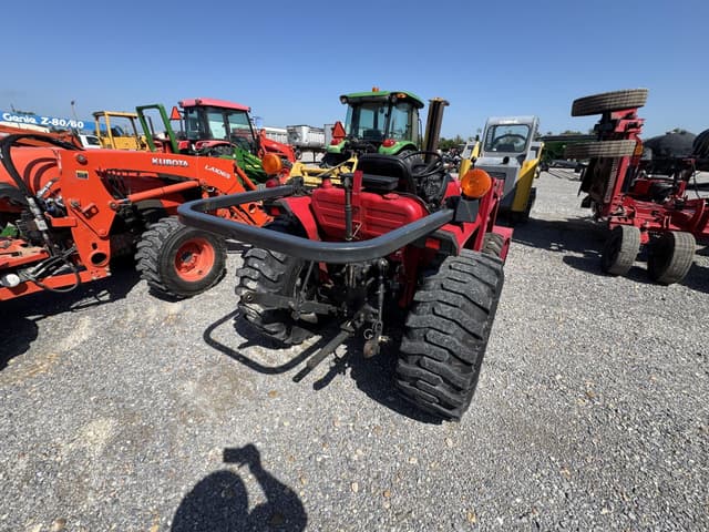 Image of Mahindra 2615HST equipment image 3