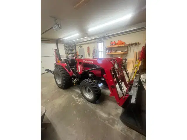 Image of Mahindra 2638 equipment image 4