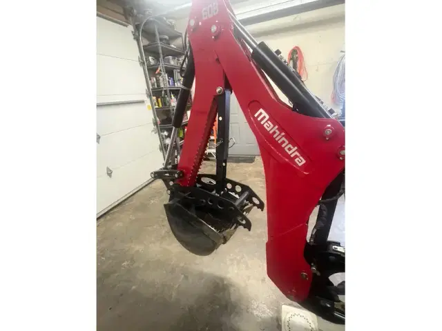 Image of Mahindra 2638 equipment image 1
