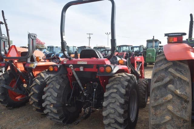 Image of Mahindra 2638 equipment image 3