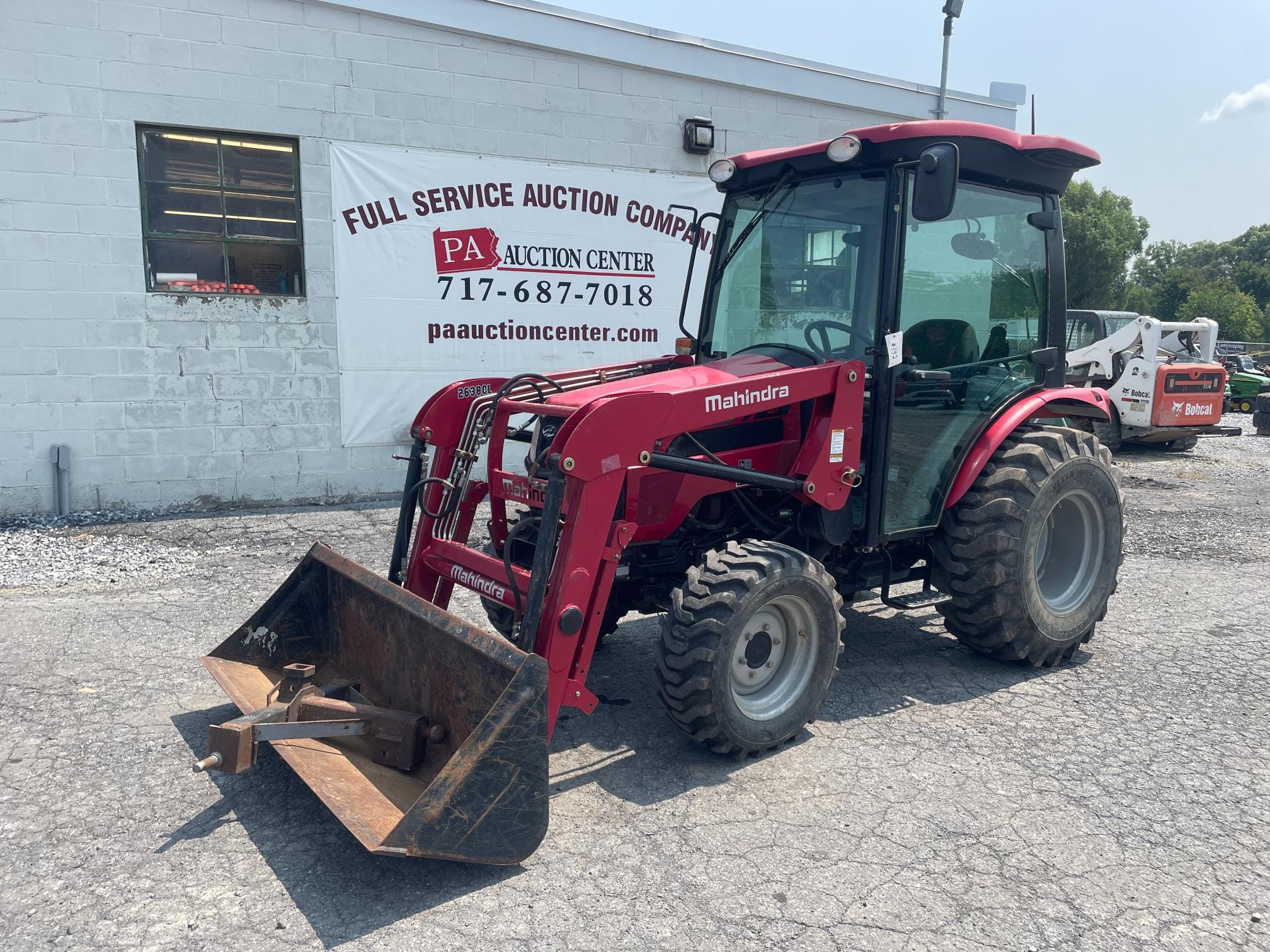 Main image Mahindra 2638