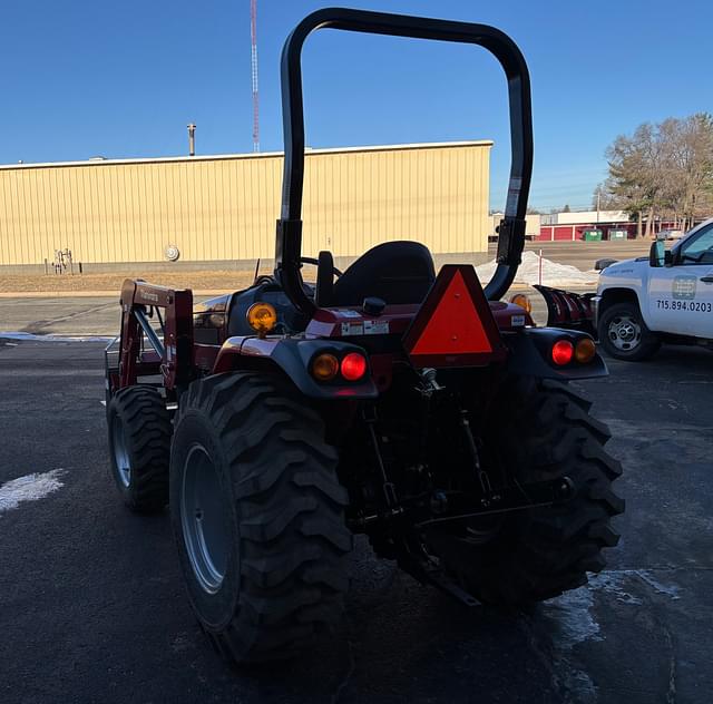 Image of Mahindra 2638 equipment image 3